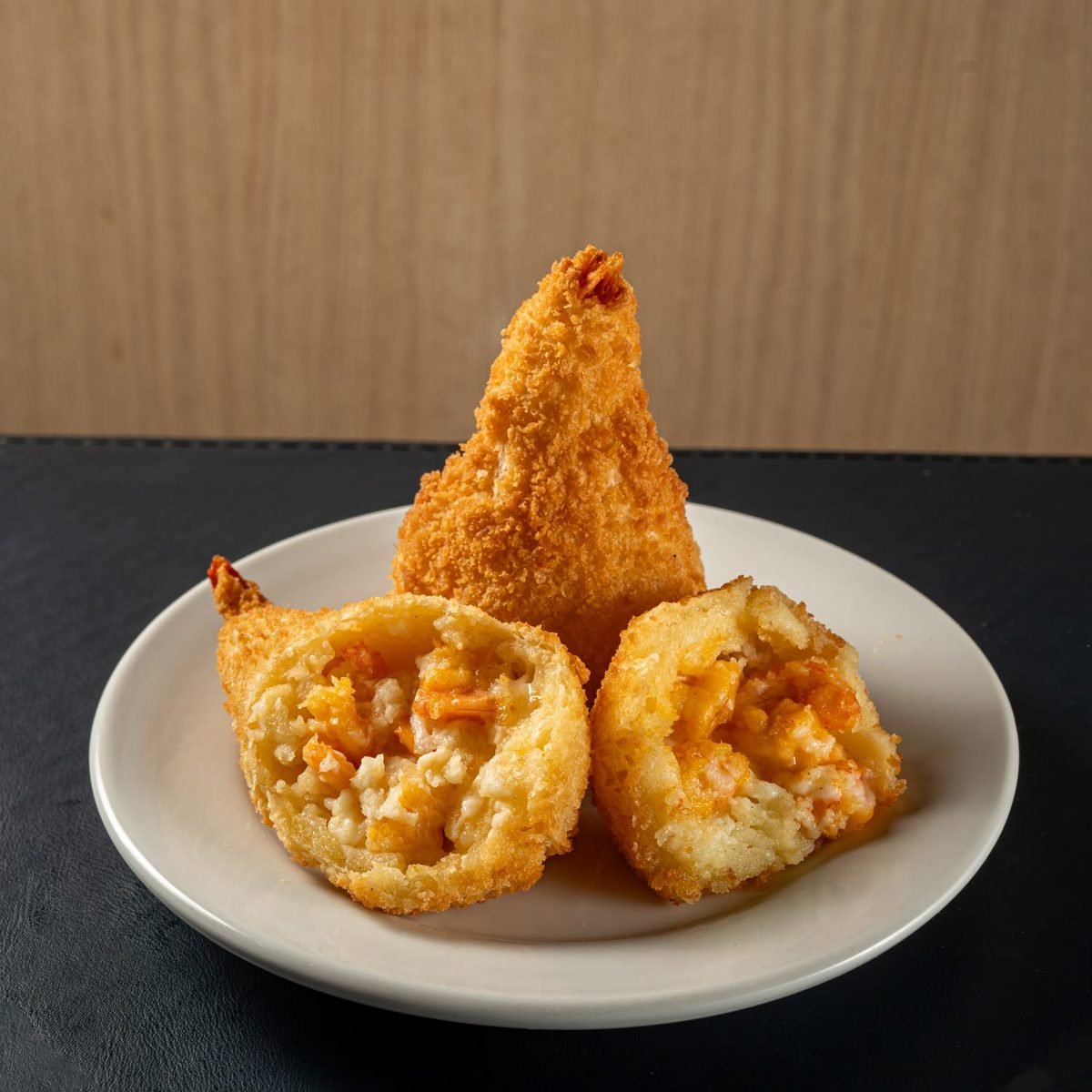 Coxinha de camarão com catupiry